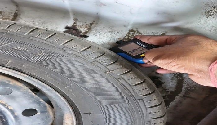 2018 Maruti Alto 800 LXI, Petrol, Manual, 76,551 km, tyre