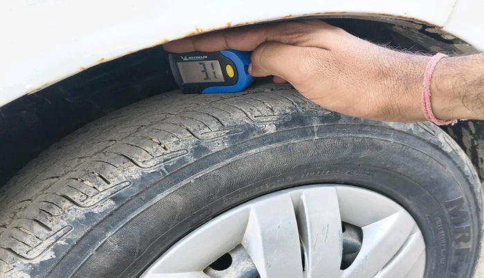 2018 Maruti Alto 800 LXI, Petrol, Manual, 76,551 km, tyre