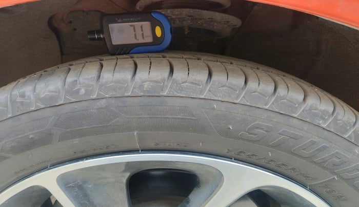 2019 Hyundai Grand i10 SPORTZ AT 1.2 KAPPA VTVT, Petrol, Automatic, 24,734 km, tyre