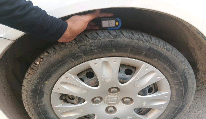 2015 Honda Brio S MT, Petrol, Manual, 87,219 km, tyre