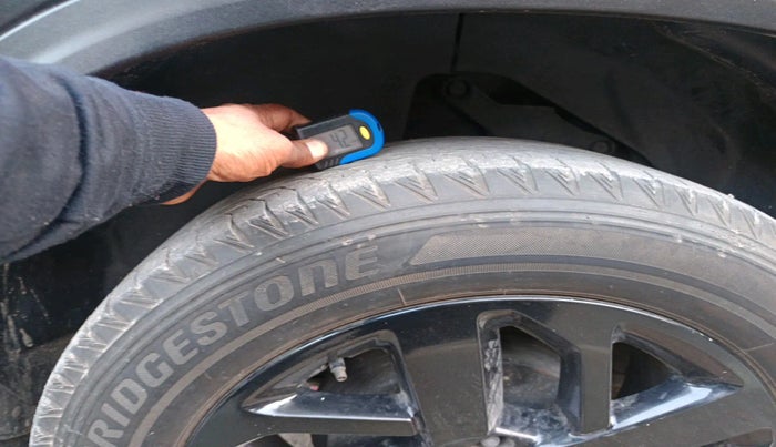 2022 Tata Harrier XZA PLUS 2.0L DARK EDITION, Diesel, Automatic, 59,634 km, tyre