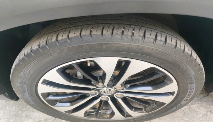 2021 MG HECTOR SHARP 1.5 PETROL CVT, Petrol, Automatic, 41,522 km, tyre