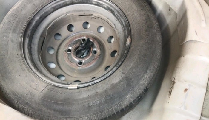 2014 Hyundai i10 MAGNA 1.1, Petrol, Manual, 66,477 km, tyre