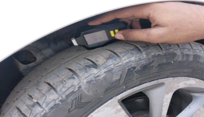 2014 Hyundai i20 ASTA 1.2, Petrol, Manual, 97,241 km, tyre