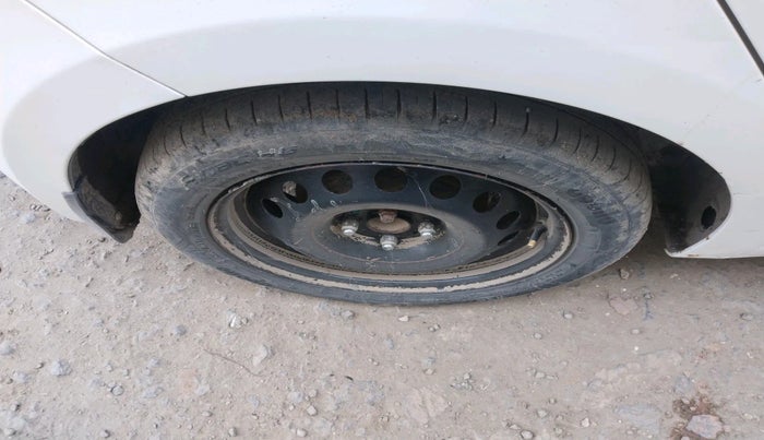 2014 Hyundai i20 ASTA 1.2, Petrol, Manual, 97,241 km, tyre