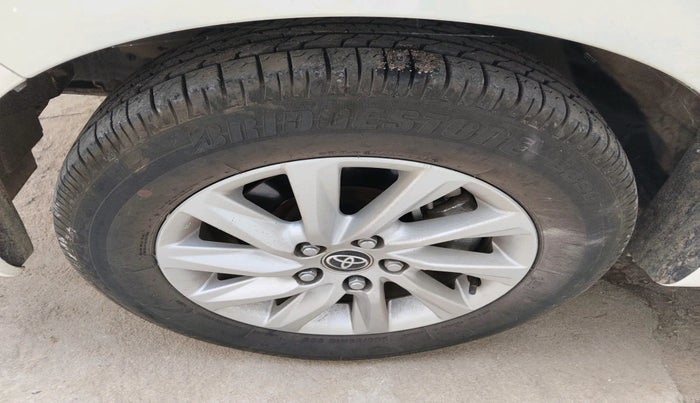 2022 Toyota Innova Crysta 2.4 G 7 STR, Diesel, Manual, 1,59,065 km, tyre