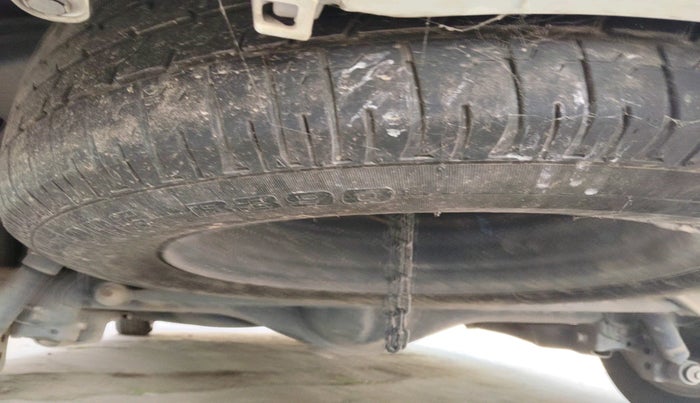 2022 Toyota Innova Crysta 2.4 G 7 STR, Diesel, Manual, 1,59,065 km, tyre