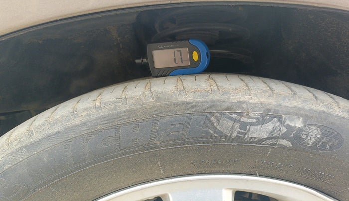 2012 Maruti Ritz VXI ABS, Petrol, Manual, 79,096 km, tyre