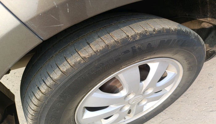 2012 Maruti Ritz VXI ABS, Petrol, Manual, 79,096 km, tyre