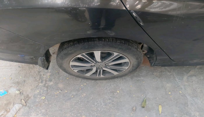 2017 Honda City 1.5L I-VTEC V MT, Petrol, Manual, 1,40,730 km, tyre