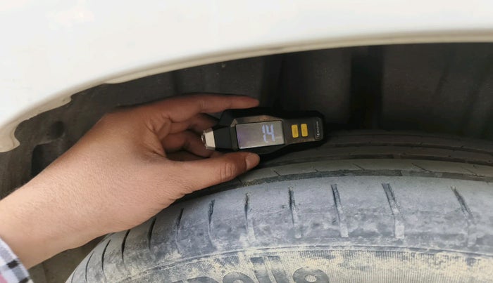 2023 Maruti Baleno  ZETA CNG 1.2L, Petrol, Manual, 1,41,705 km, tyre