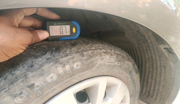 2013 Hyundai i20 MAGNA 1.2, Petrol, Manual, 38,774 km, tyre