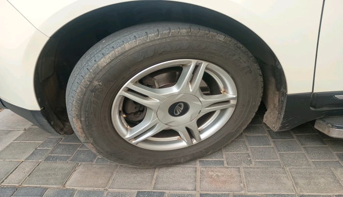 2019 Mahindra MARAZZO M6 7 STR, Diesel, Manual, 54,218 km, tyre