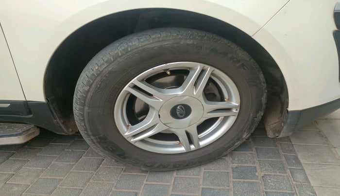 2019 Mahindra MARAZZO M6 7 STR, Diesel, Manual, 54,218 km, tyre