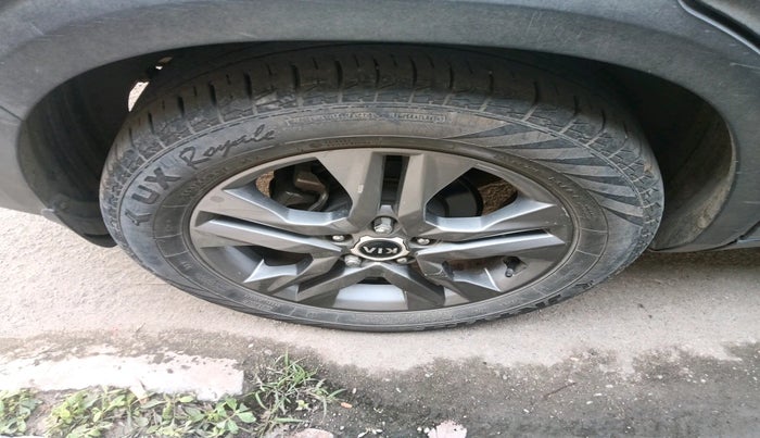 2020 KIA SELTOS HTX PLUS AT1.5 DIESEL, Diesel, Automatic, 1,23,676 km, tyre