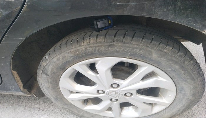 2020 Honda Amaze 1.2L I-VTEC VX CVT, Petrol, Automatic, 1,00,197 km, tyre