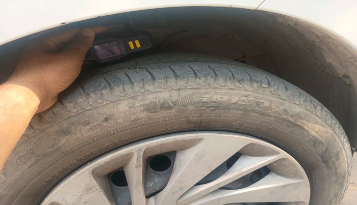 2023 Maruti Ertiga VXI SHVS, Petrol, Manual, 72,170 km, tyre