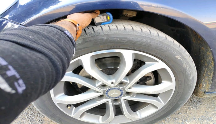 2015 Mercedes Benz C Class C 220 CDI AVANTGARDE, Diesel, Automatic, 1,27,158 km, tyre