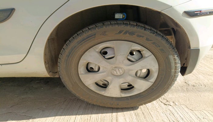 2012 Maruti Swift VDI, Diesel, Manual, 90,321 km, tyre