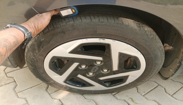 2023 Hyundai GRAND I10 NIOS SPORTZ 1.2 KAPPA VTVT CNG, Petrol, Manual, 31,306 km, tyre