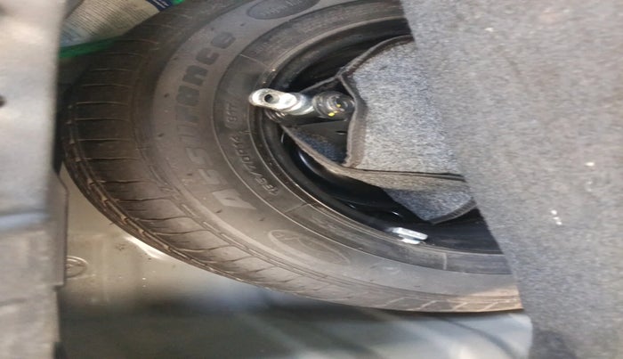 2023 Hyundai GRAND I10 NIOS SPORTZ 1.2 KAPPA VTVT CNG, Petrol, Manual, 31,306 km, tyre