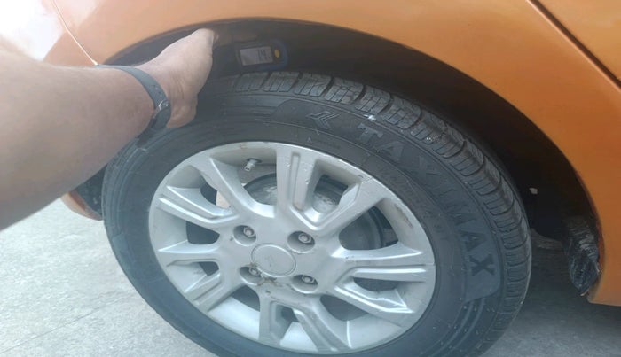 2016 Tata Tiago XZ PETROL, Petrol, Manual, 1,27,856 km, tyre