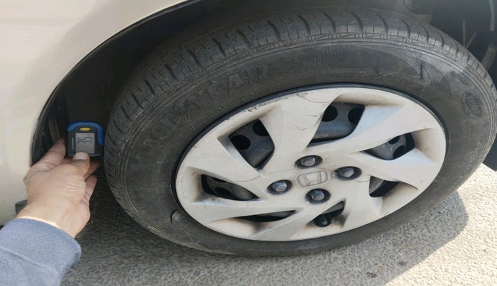 2014 Honda Amaze 1.5L I-DTEC S, Diesel, Manual, 1,34,774 km, tyre