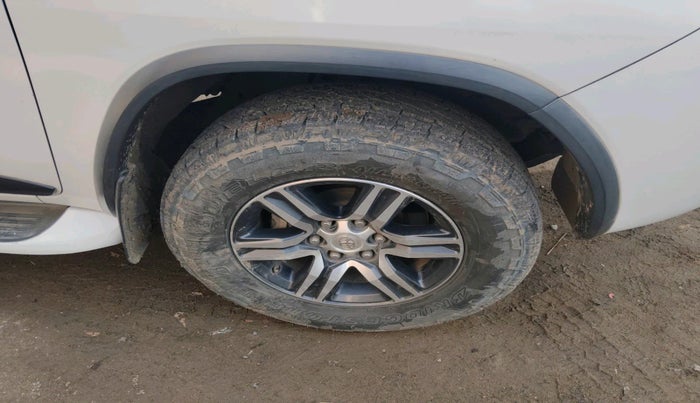 2018 Toyota Fortuner 2.8 4X2 MT, Diesel, Manual, 1,71,198 km, tyre