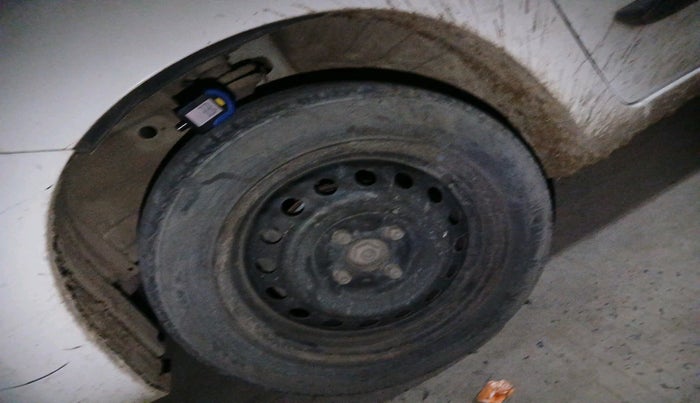 2017 Maruti Wagon R 1.0 VXI, Petrol, Manual, 1,55,750 km, tyre