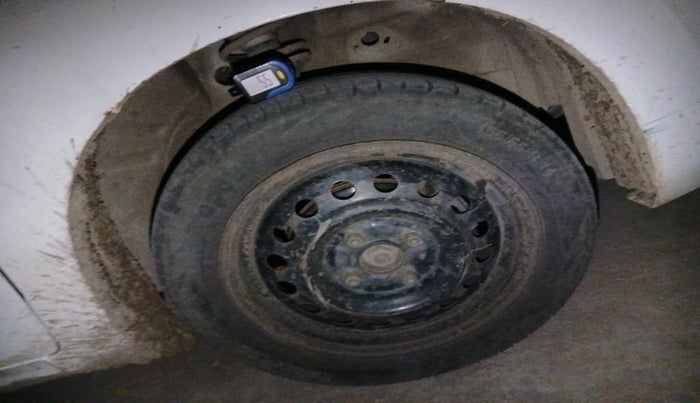 2017 Maruti Wagon R 1.0 VXI, Petrol, Manual, 1,55,750 km, tyre