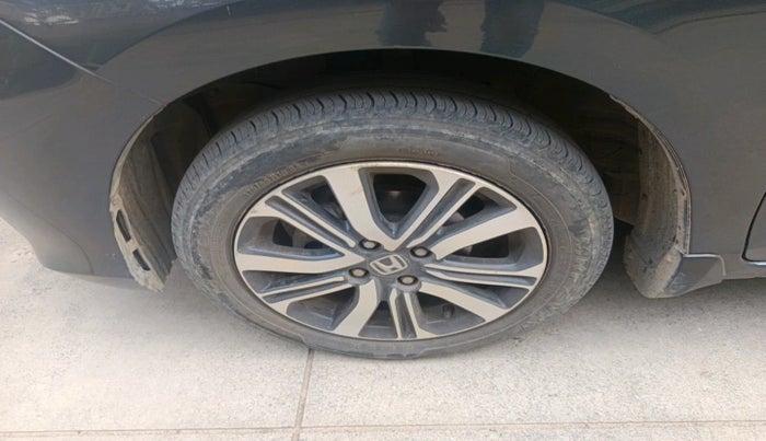 2023 Honda Amaze 1.2L I-VTEC VX CVT, Petrol, Automatic, 18,275 km, tyre