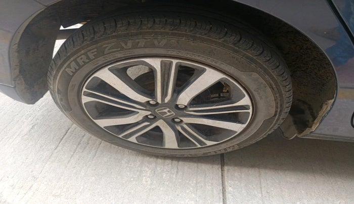 2023 Honda Amaze 1.2L I-VTEC VX CVT, Petrol, Automatic, 18,275 km, tyre