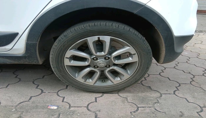 2017 Hyundai i20 Active 1.2 S, Petrol, Manual, 44,429 km, tyre