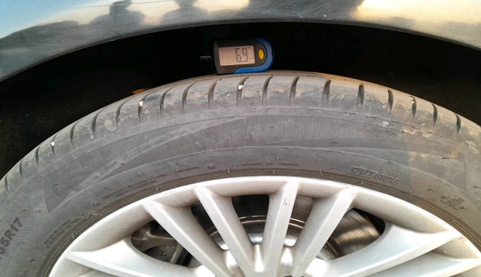 2017 BMW 5 Series 520D LUXURY LINE, Diesel, Automatic, 1,19,847 km, tyre