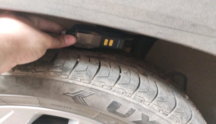 2022 Hyundai Creta SX 1.5 PETROL, Petrol, Manual, 25,883 km, tyre