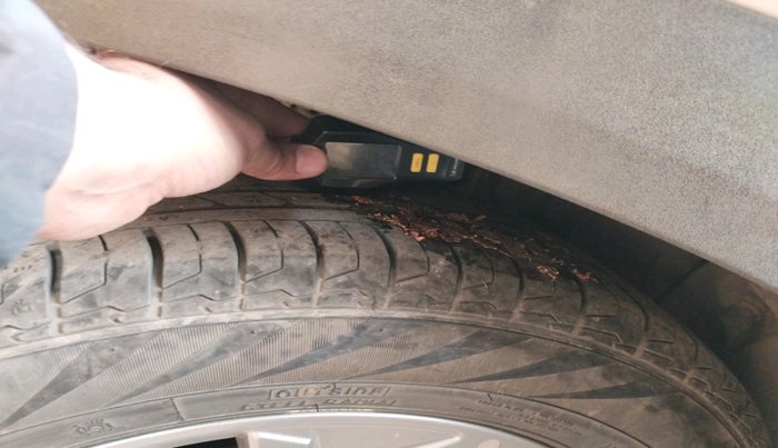 2022 Hyundai Creta SX 1.5 PETROL, Petrol, Manual, 25,883 km, tyre