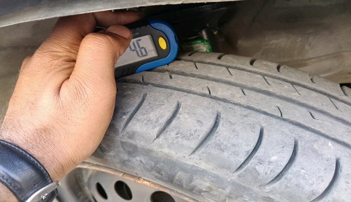 2013 Maruti Wagon R 1.0 VXI, Petrol, Manual, 1,03,572 km, tyre