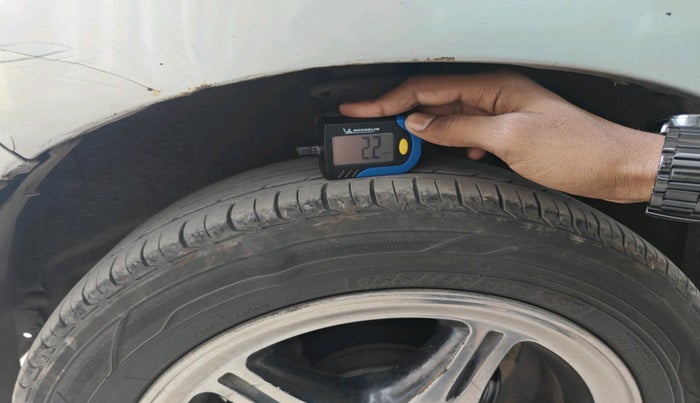 2013 Maruti Alto 800 LXI CNG, Petrol, Manual, 28,726 km, tyre