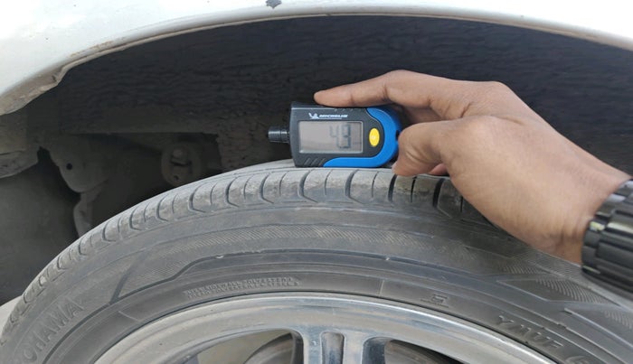 2013 Maruti Alto 800 LXI CNG, Petrol, Manual, 28,726 km, tyre