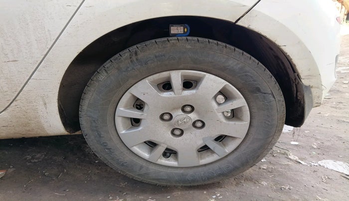 2012 Hyundai i20 MAGNA 1.2, Petrol, Manual, 69,219 km, tyre