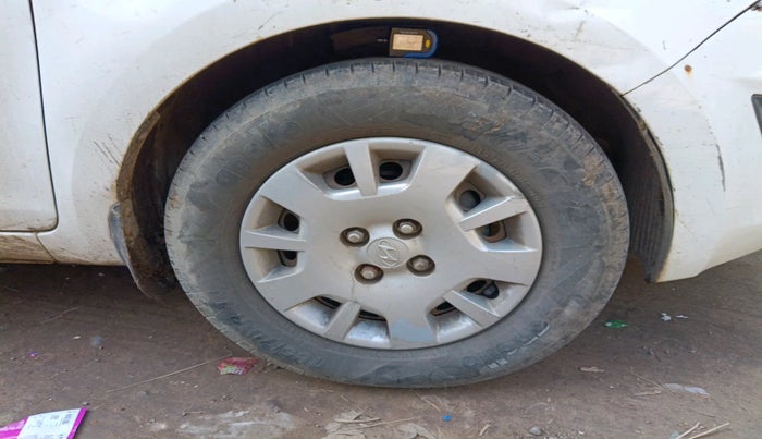 2012 Hyundai i20 MAGNA 1.2, Petrol, Manual, 69,219 km, tyre