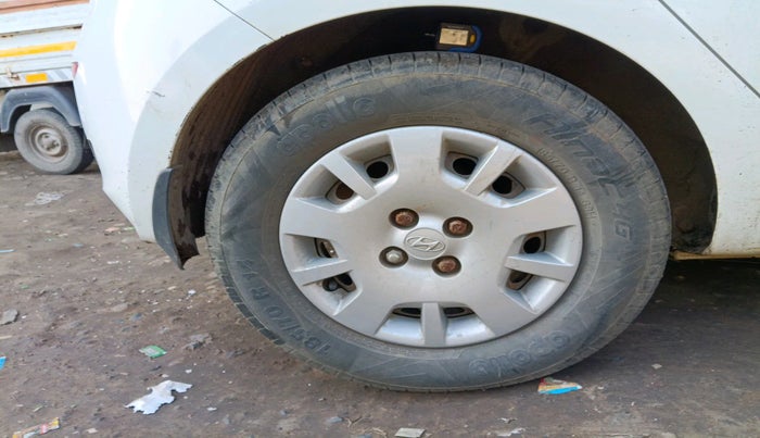 2012 Hyundai i20 MAGNA 1.2, Petrol, Manual, 69,219 km, tyre