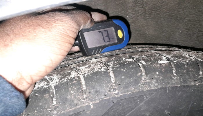 2013 Hyundai Grand i10 SPORTZ 1.2 KAPPA VTVT, Petrol, Manual, 28,006 km, tyre