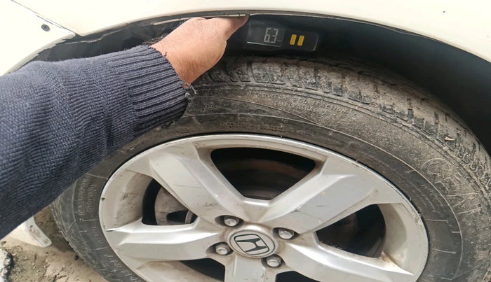 2010 Honda City 1.5L I-VTEC V AT, Petrol, Automatic, 1,71,506 km, tyre