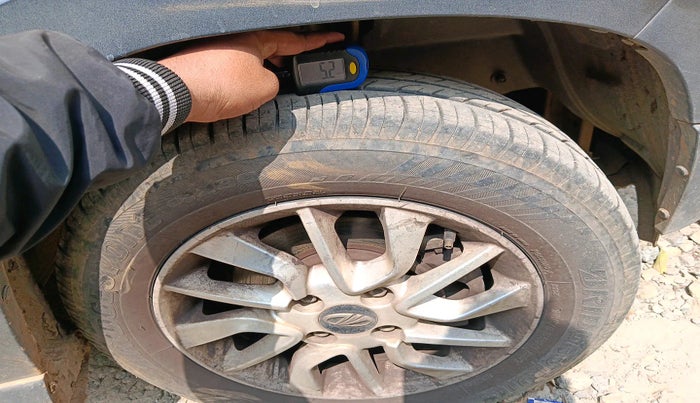 2016 Mahindra Kuv100 K8 6 STR, Petrol, Manual, 15,082 km, tyre