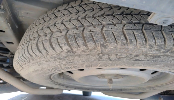 2019 Mahindra XUV500 W9, Diesel, Manual, 1,10,737 km, tyre