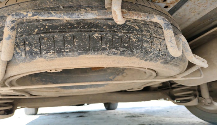 2016 Honda BR-V 1.5L I- DTEC VX, Diesel, Manual, 2,32,552 km, tyre