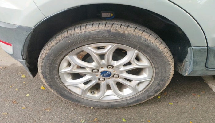 2015 Ford Ecosport TITANIUM 1.5L PETROL AT, Petrol, Automatic, 69,174 km, tyre