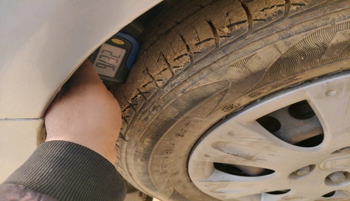 2017 Honda Amaze 1.2L I-VTEC S OPT, Petrol, Manual, 1,09,771 km, tyre