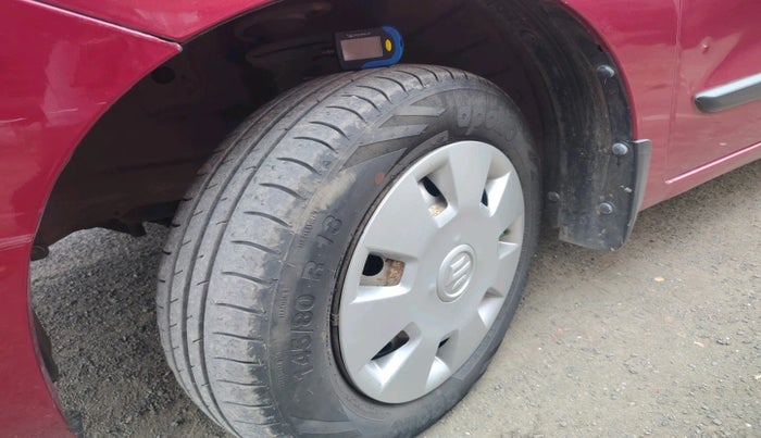 2014 Maruti Wagon R 1.0 LXI CNG, Petrol, Manual, 83,000 km, tyre